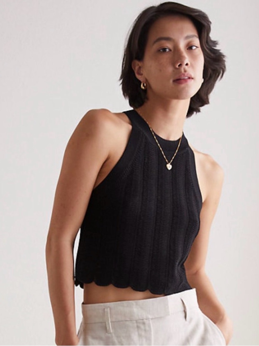 Wilfred Black Ribbed Scallop-Hem Crop Tank